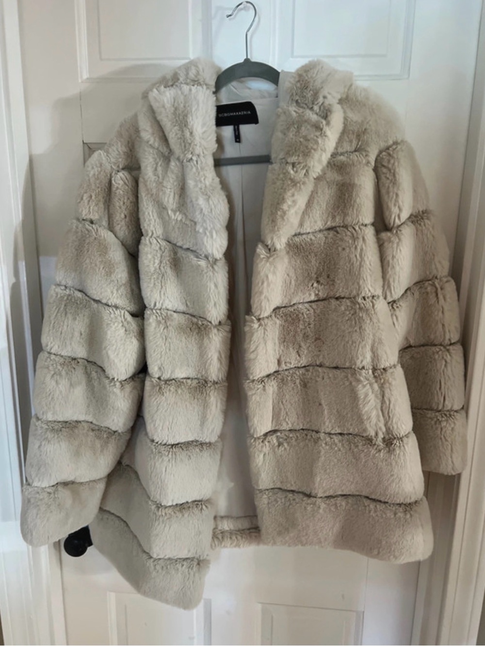 BCBGMaxAzria Plush Faux-Fur Teddy Jacket in Cream